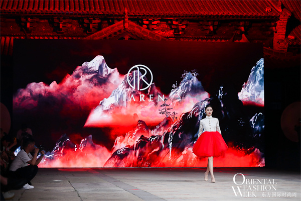 315维权丨婴儿辅食机被指使用时着火,品牌方:需检测